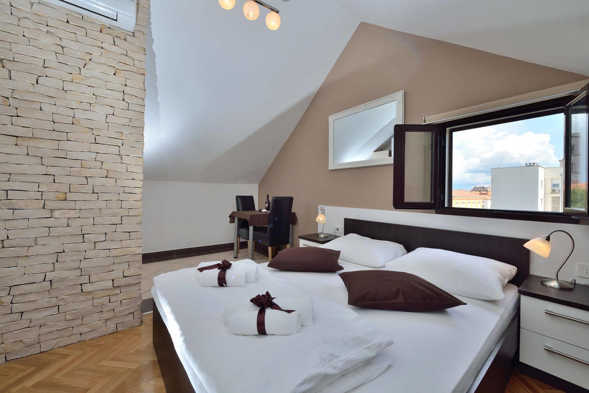 Donat Apartment