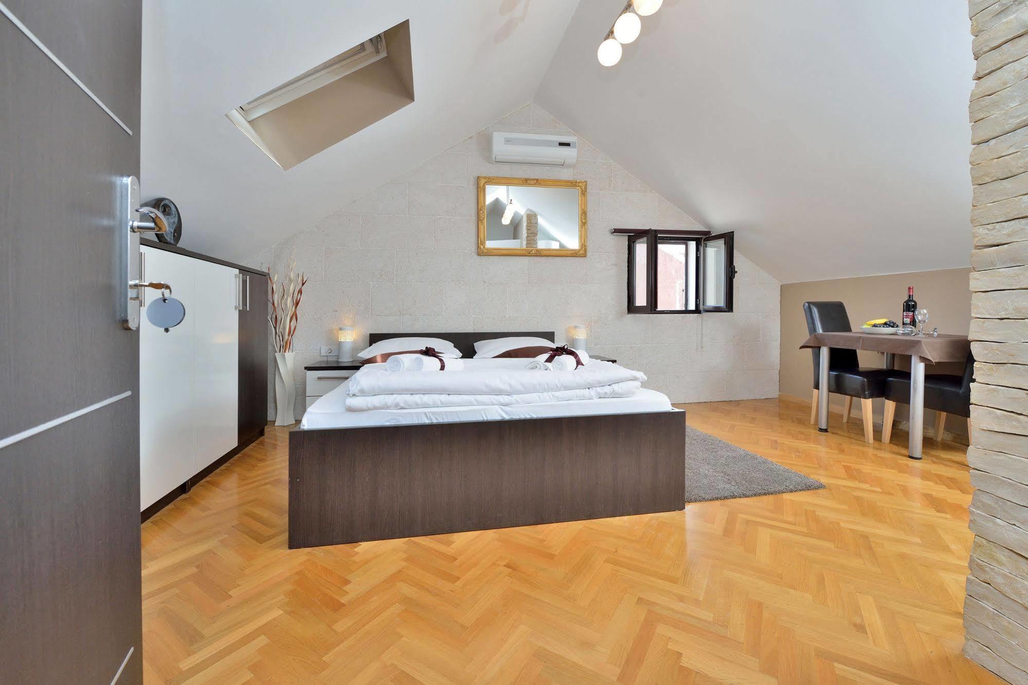 Apartment Donat